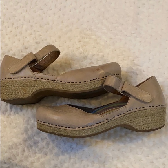 Dansko shoe with ankle strap - Picture 2 of 7